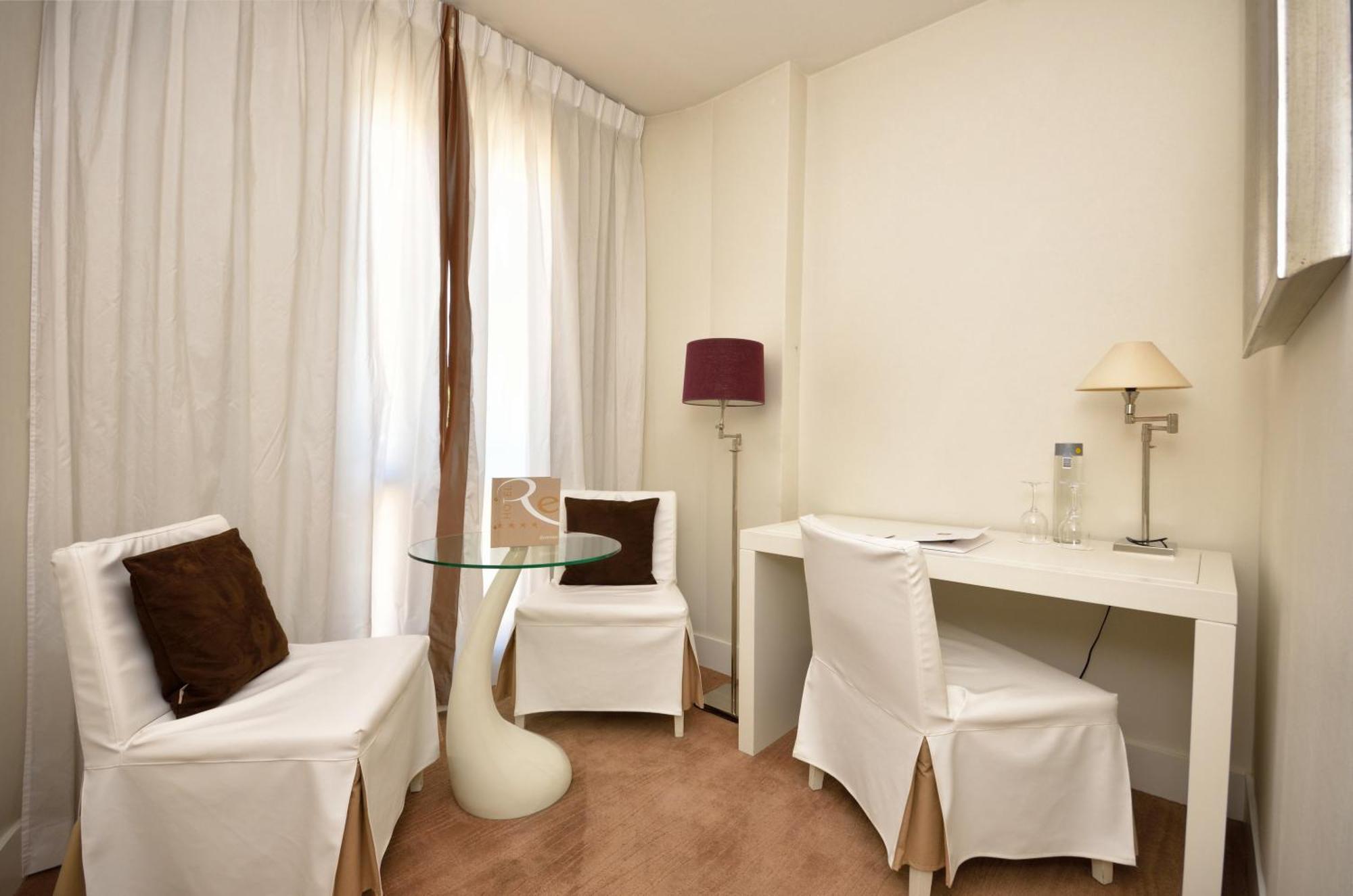 Junior Suite,684536052:JPEG