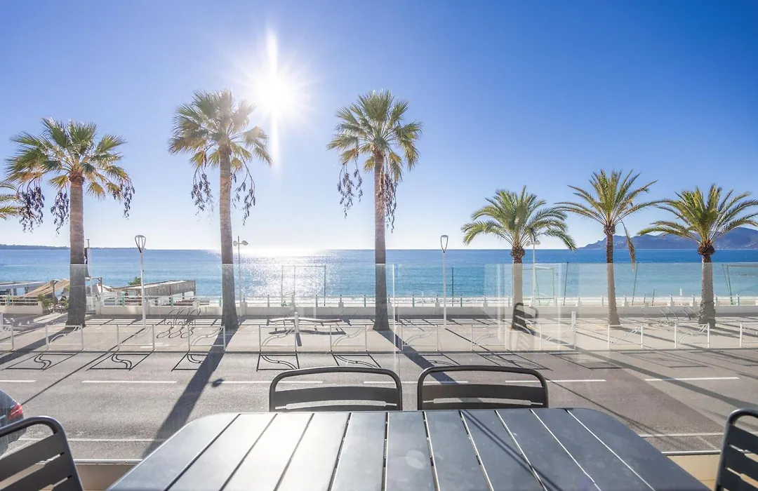 Le Midi 8 By Estates Cannes-1
